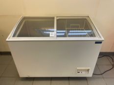 Polar CM434 Display Freezer