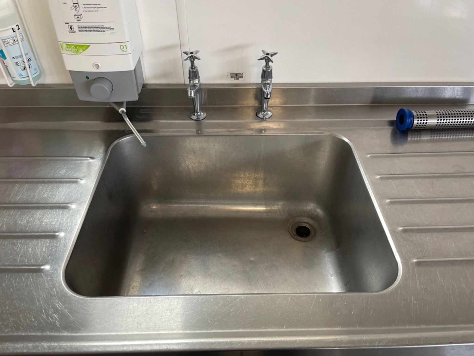 Stainless Steel Single Bowl Sink Unit - Image 2 of 2