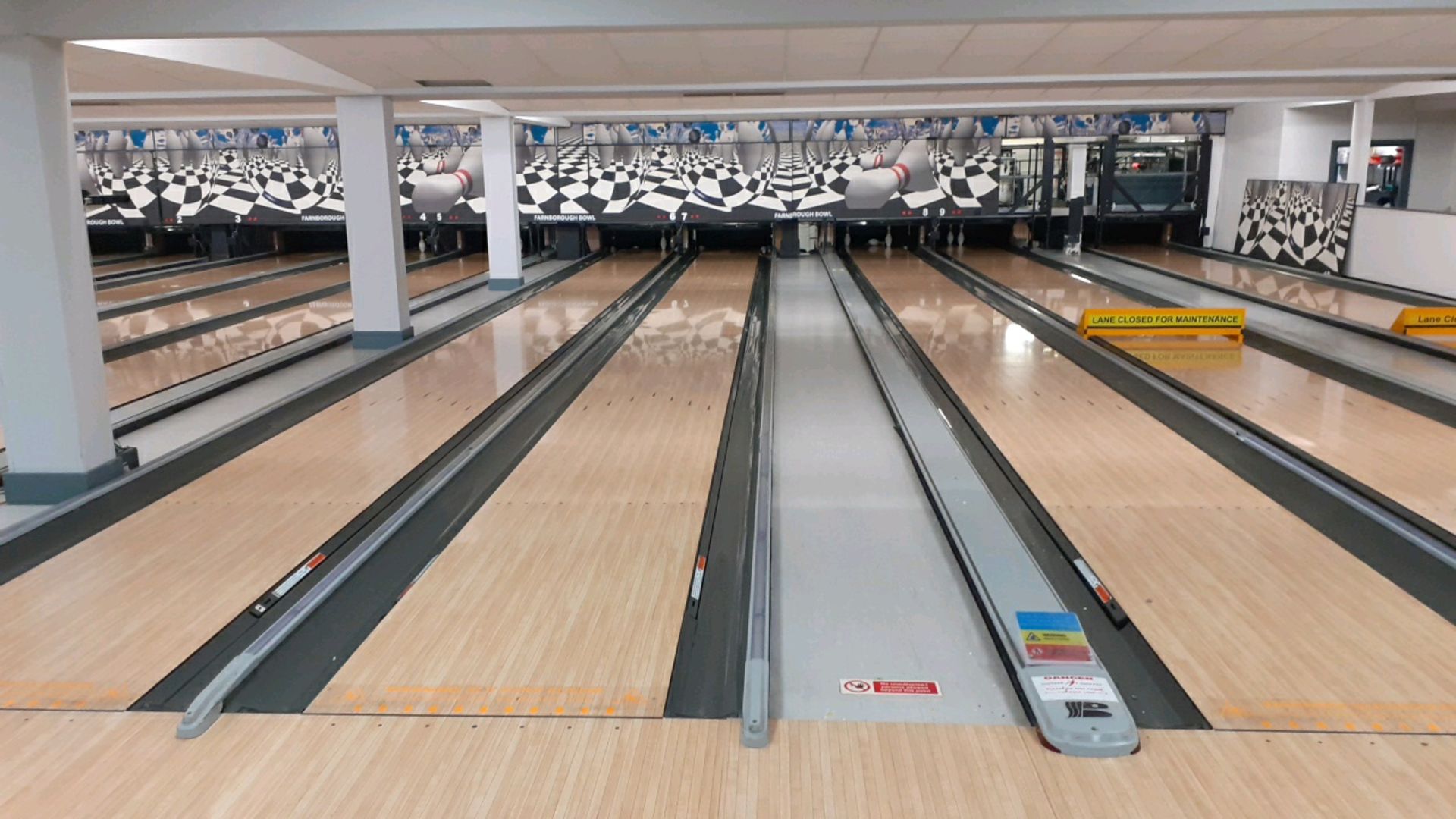 Brunswick 10 lane bowling alley - Image 11 of 42