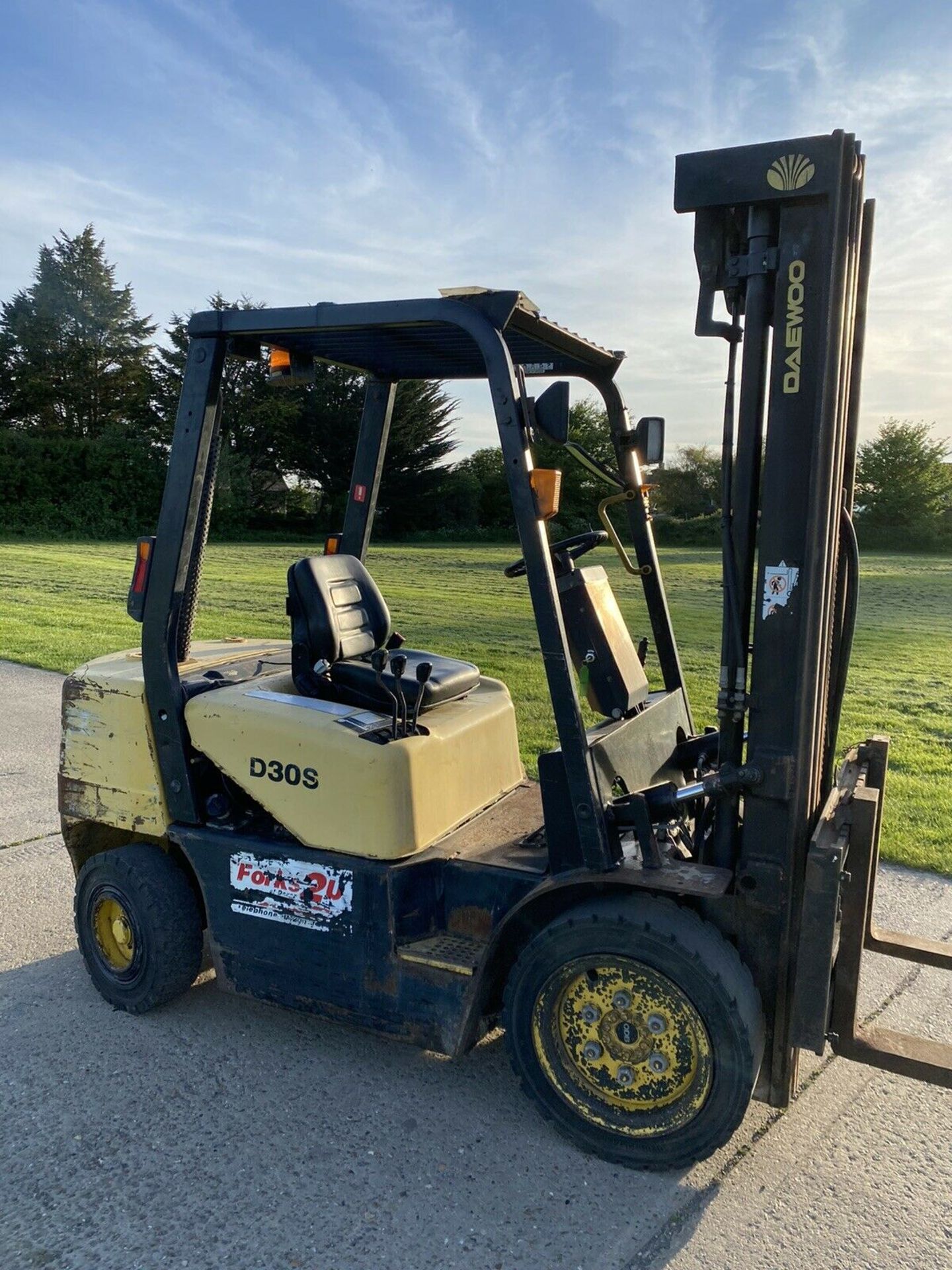 Daewoo diesel forklift