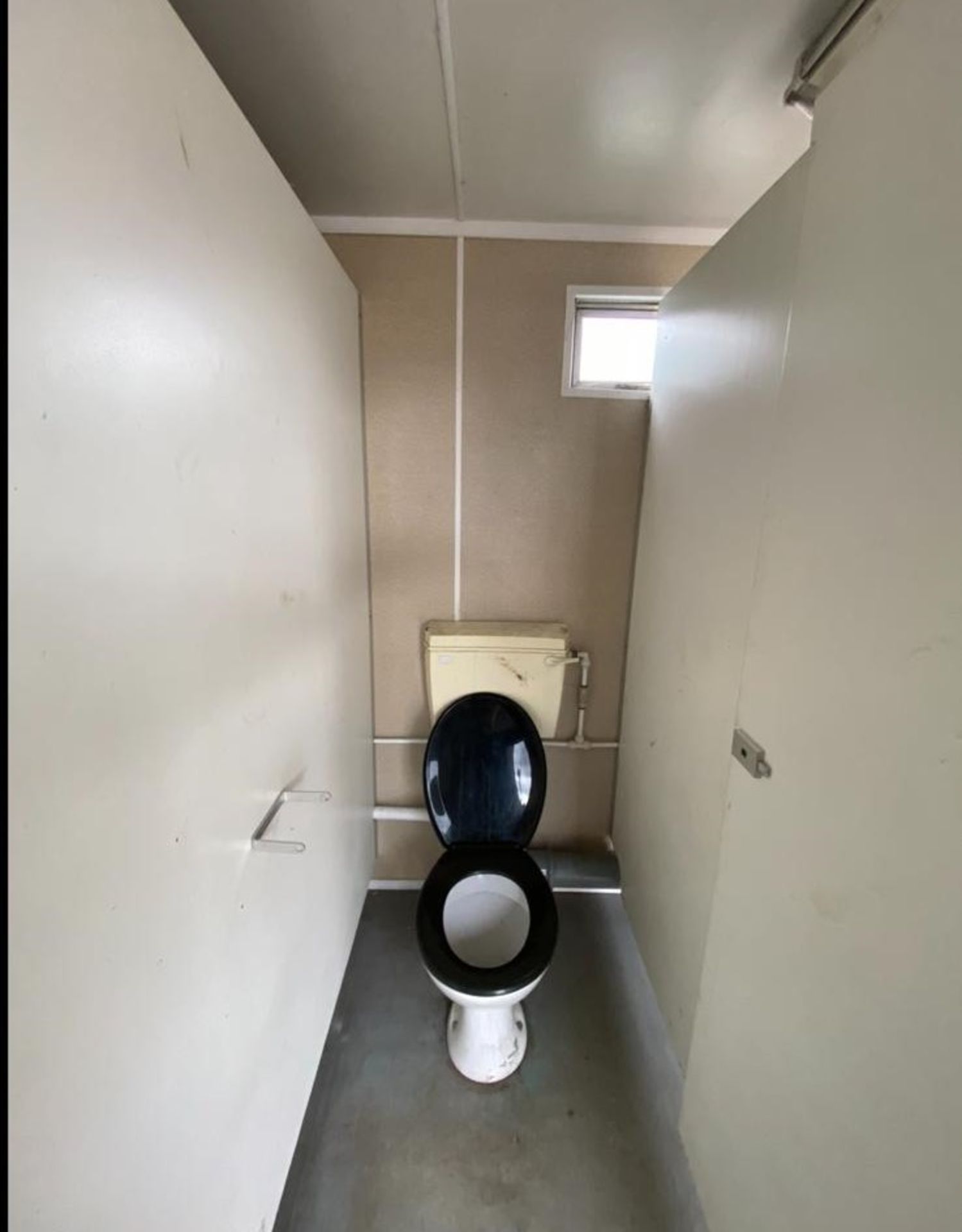 13ft 2 + 1 toilet block container - Image 10 of 13