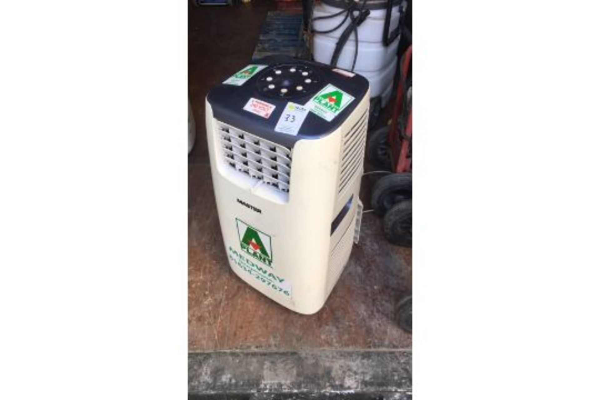 Master Dehumidifier AC1200E, s/No 85E35000457, 240v, no hose (693507) s/No 85E35000457 - Image 2 of 3