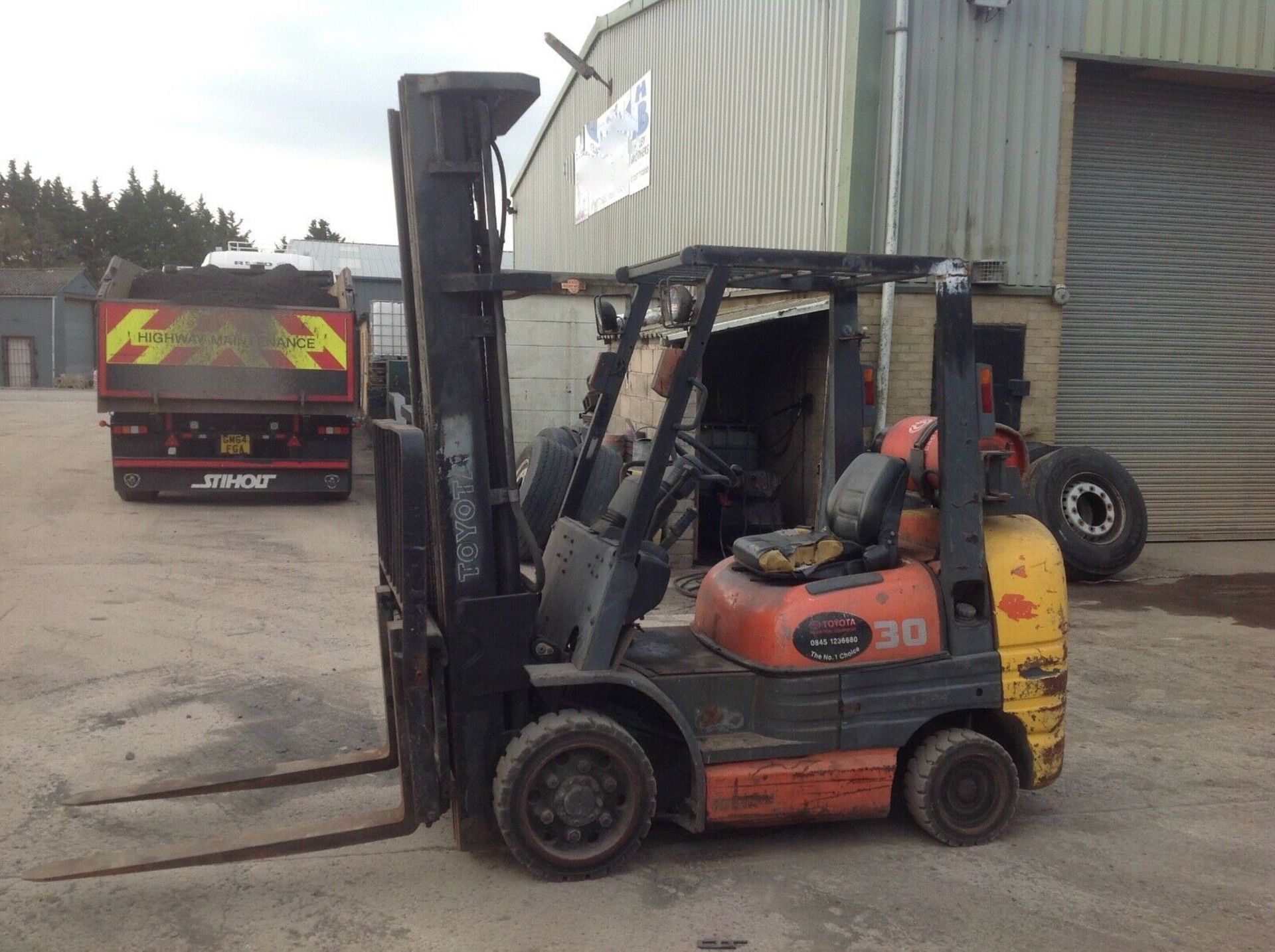 Hyster 4 ton diesel forklift - Image 2 of 6