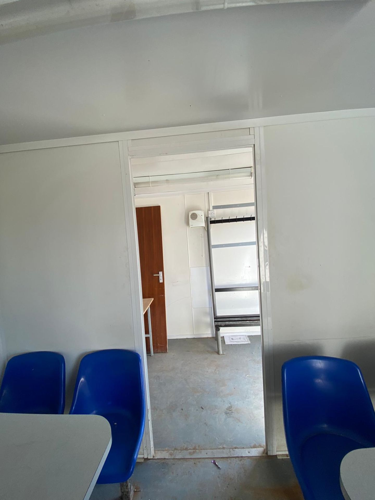 40ft x 10ft office, kitchen and toilet container cabin - Image 12 of 22