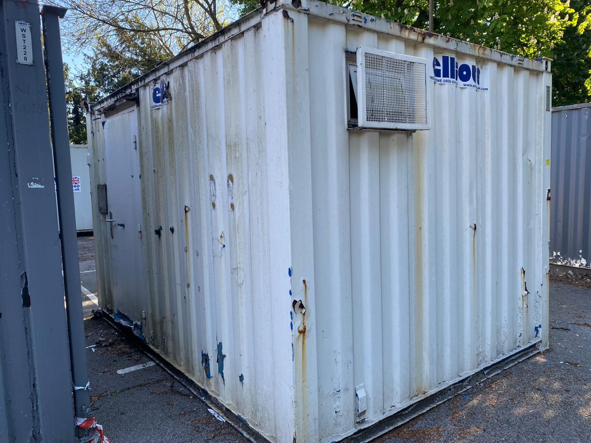 13ft 2 + 1 male and female toilet block container - Image 2 of 13