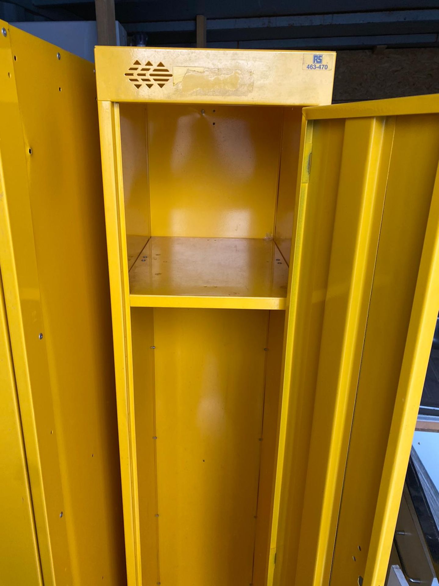 Metal storage lockers x 2 - Image 3 of 3
