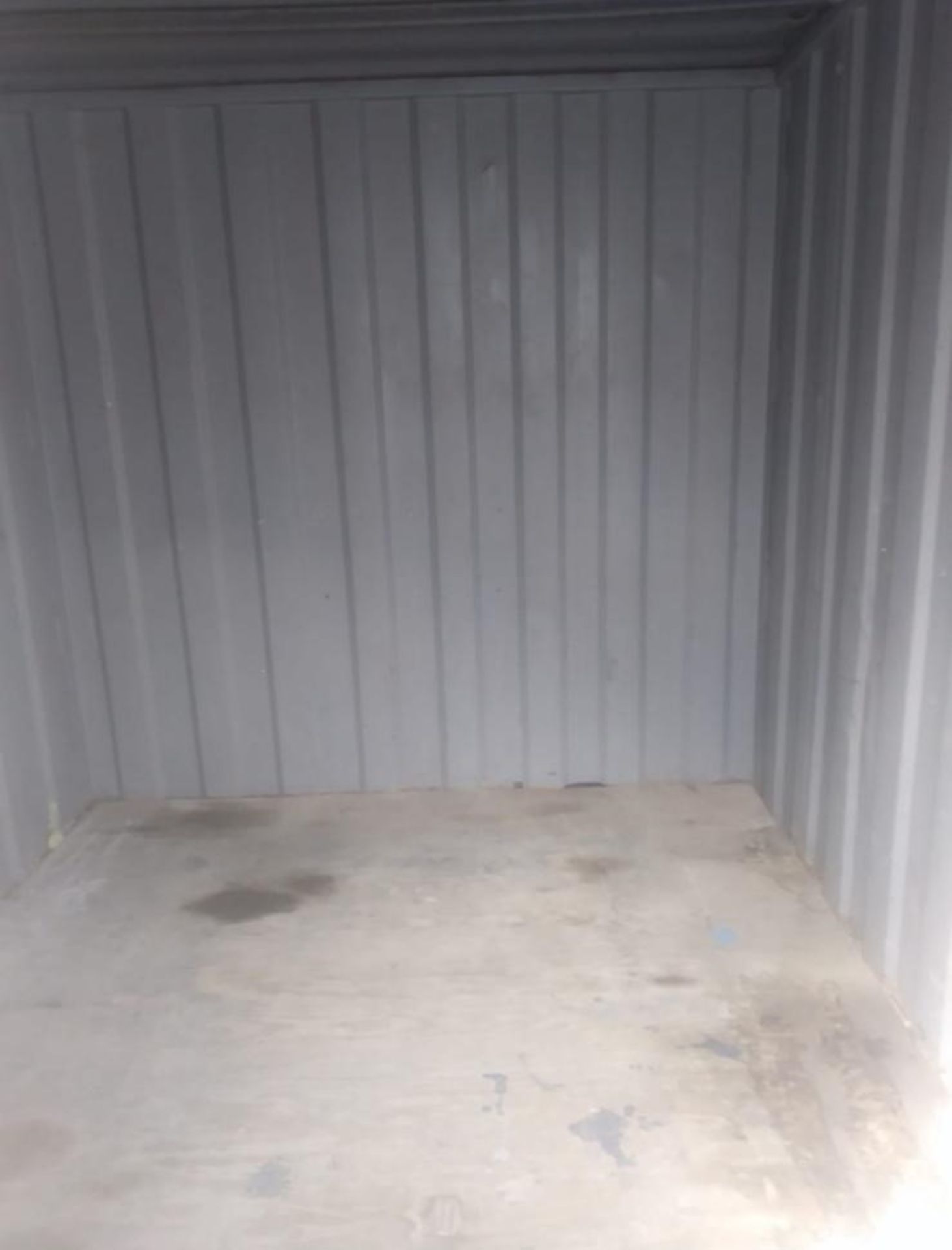 10ft site storage / shipping container cabin, - Image 4 of 4