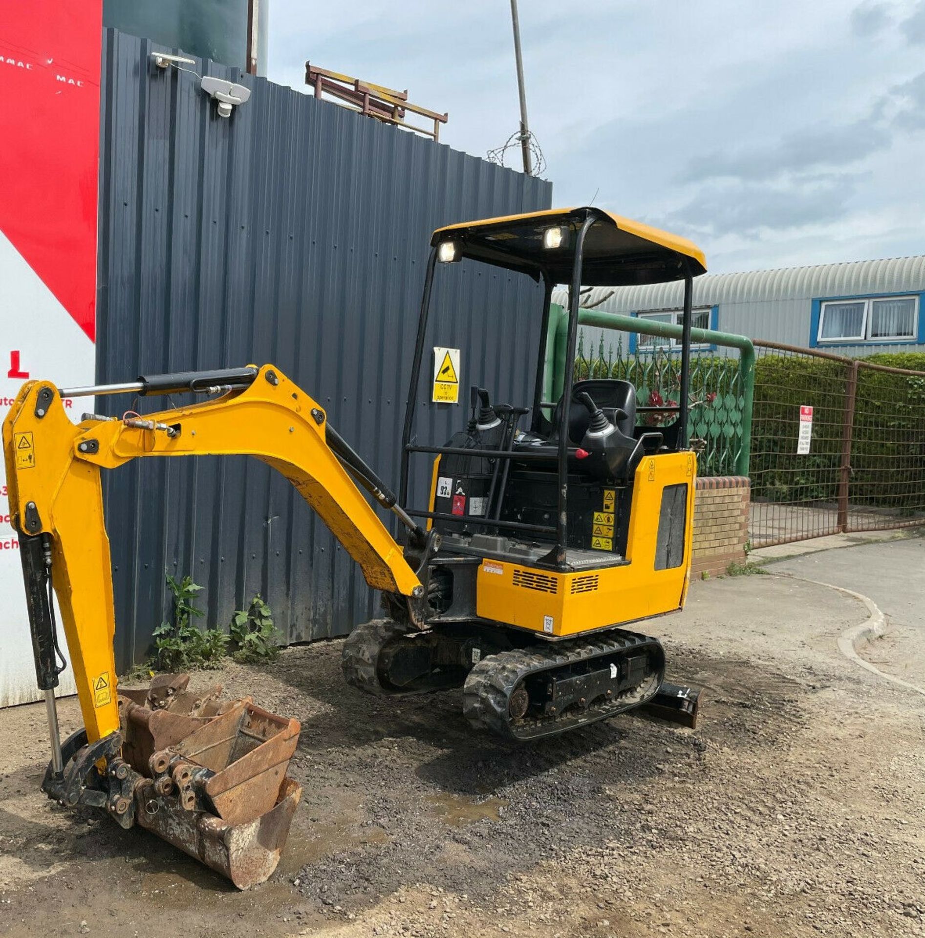 Jcb 15c-1 Mini Excavator 2018 - Image 8 of 8