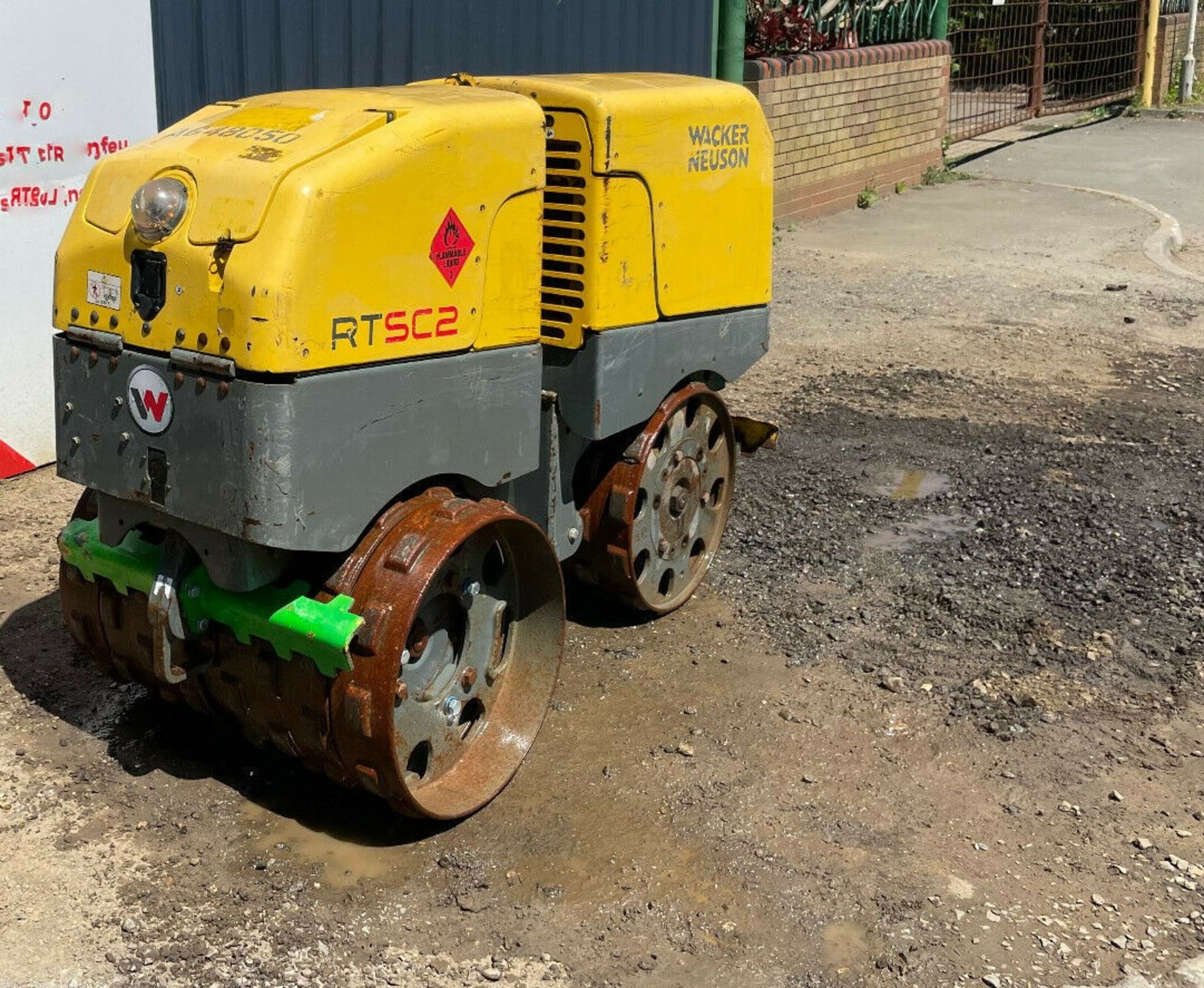 Wacker Neuson rtsc2 trench roller 2014 - Image 3 of 12