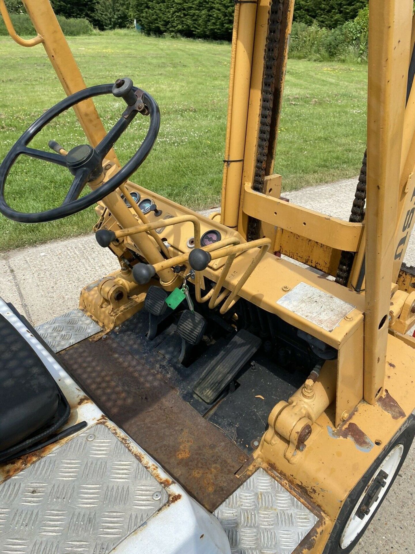 Komatsu diesel forklift - Image 4 of 5