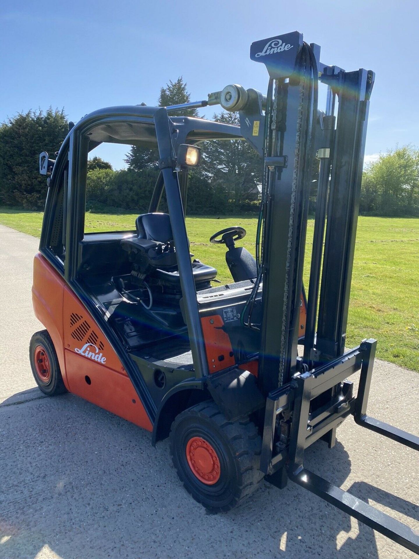 Linde H20d diesel forklift truck