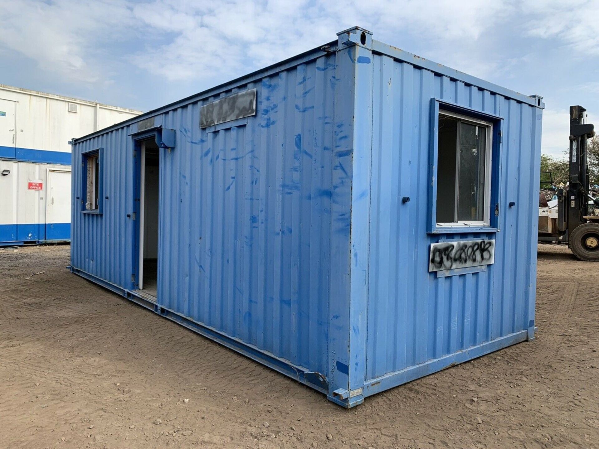 Anti Vandal Steel Portable Office 24ft x 9ft - Image 3 of 4