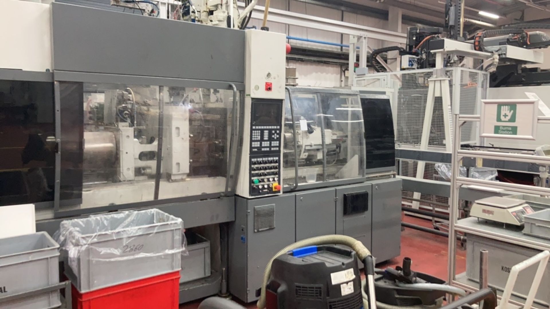 Engel VC330H/80V110 Combi injection moulding machine