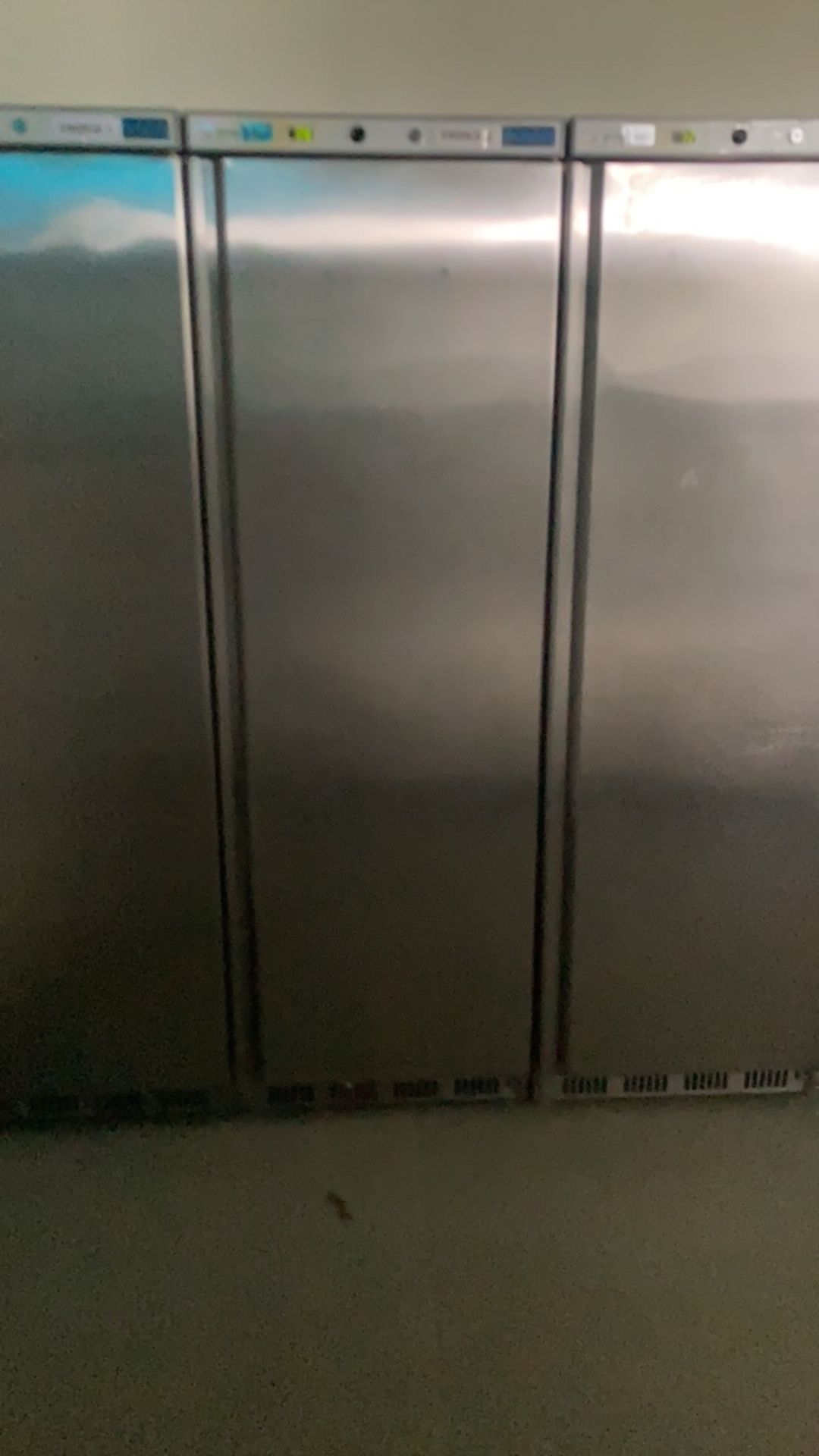 Upright fridge