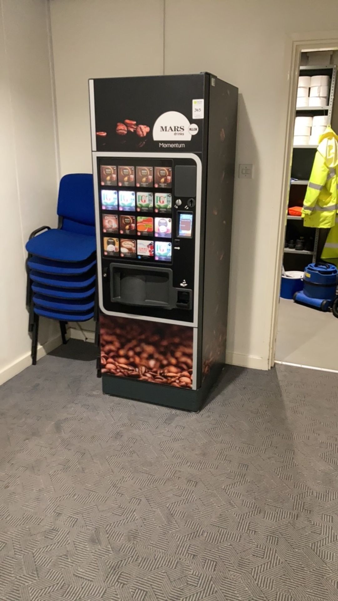 Vending machine - Image 2 of 2