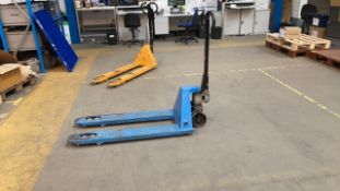 Pallet truck