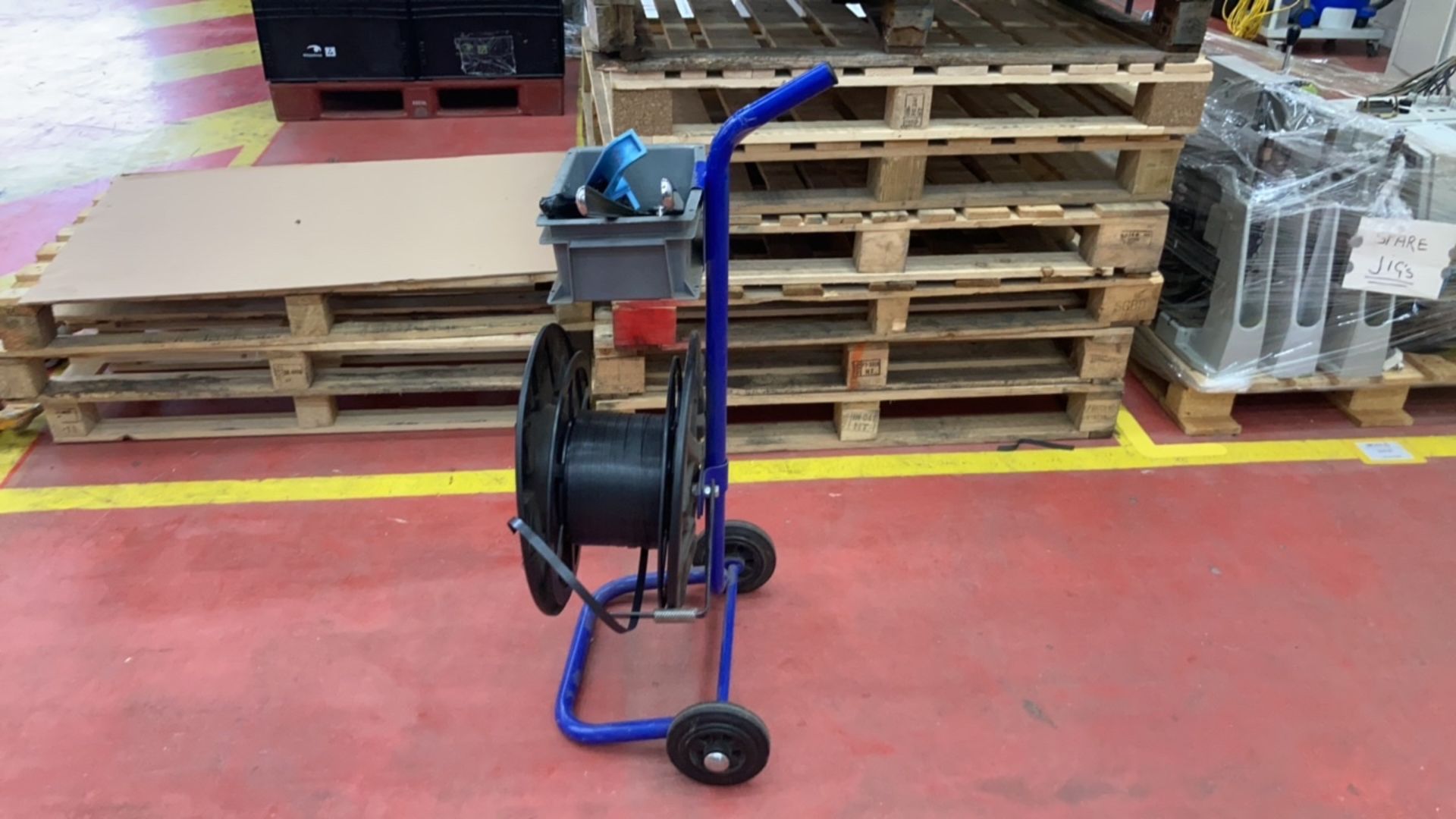 Band strapping trolley