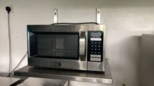 Microwave oven