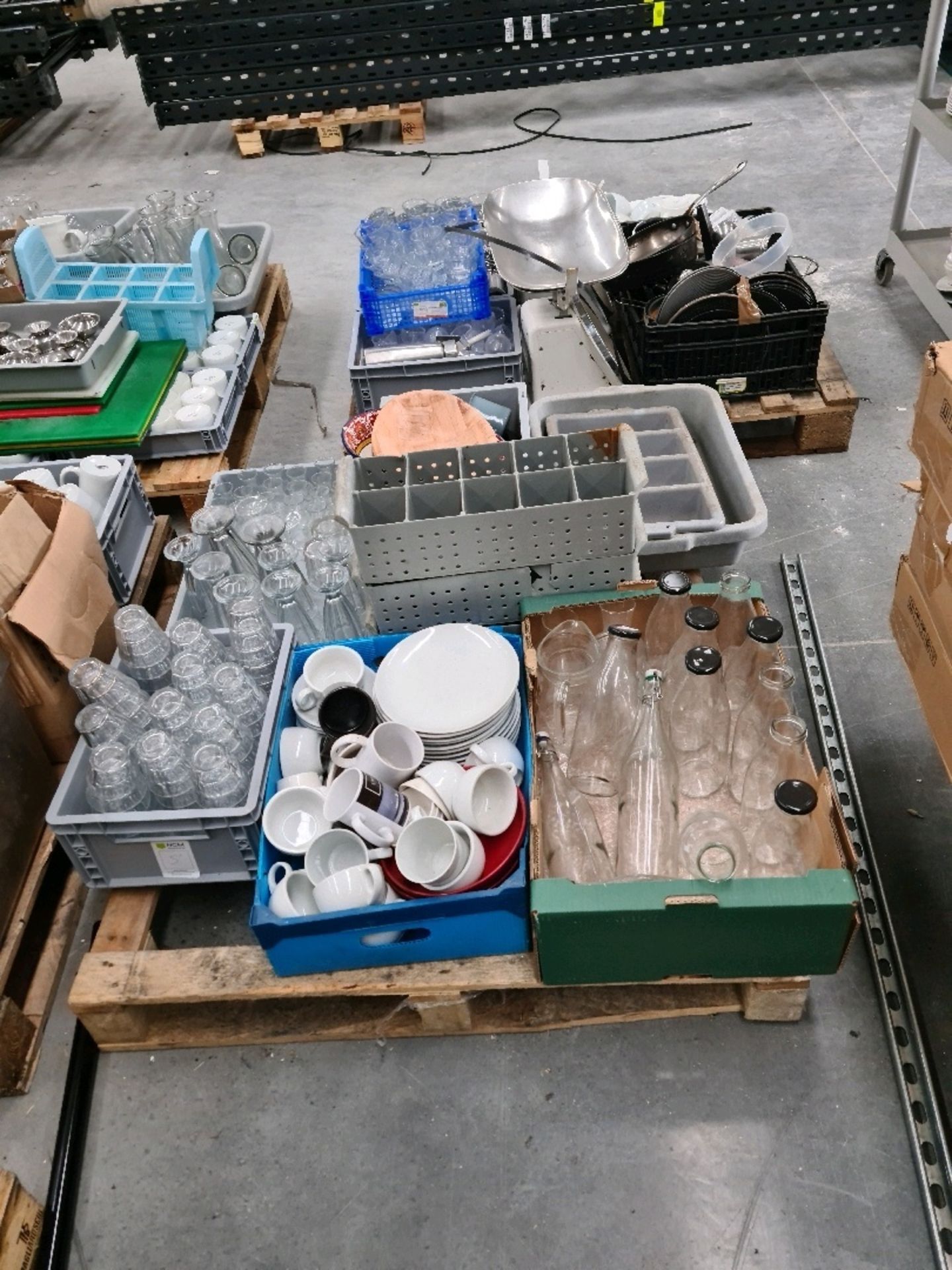 Job Lot of 8 x Pallets Commercial Catering Equipment - Image 6 of 7