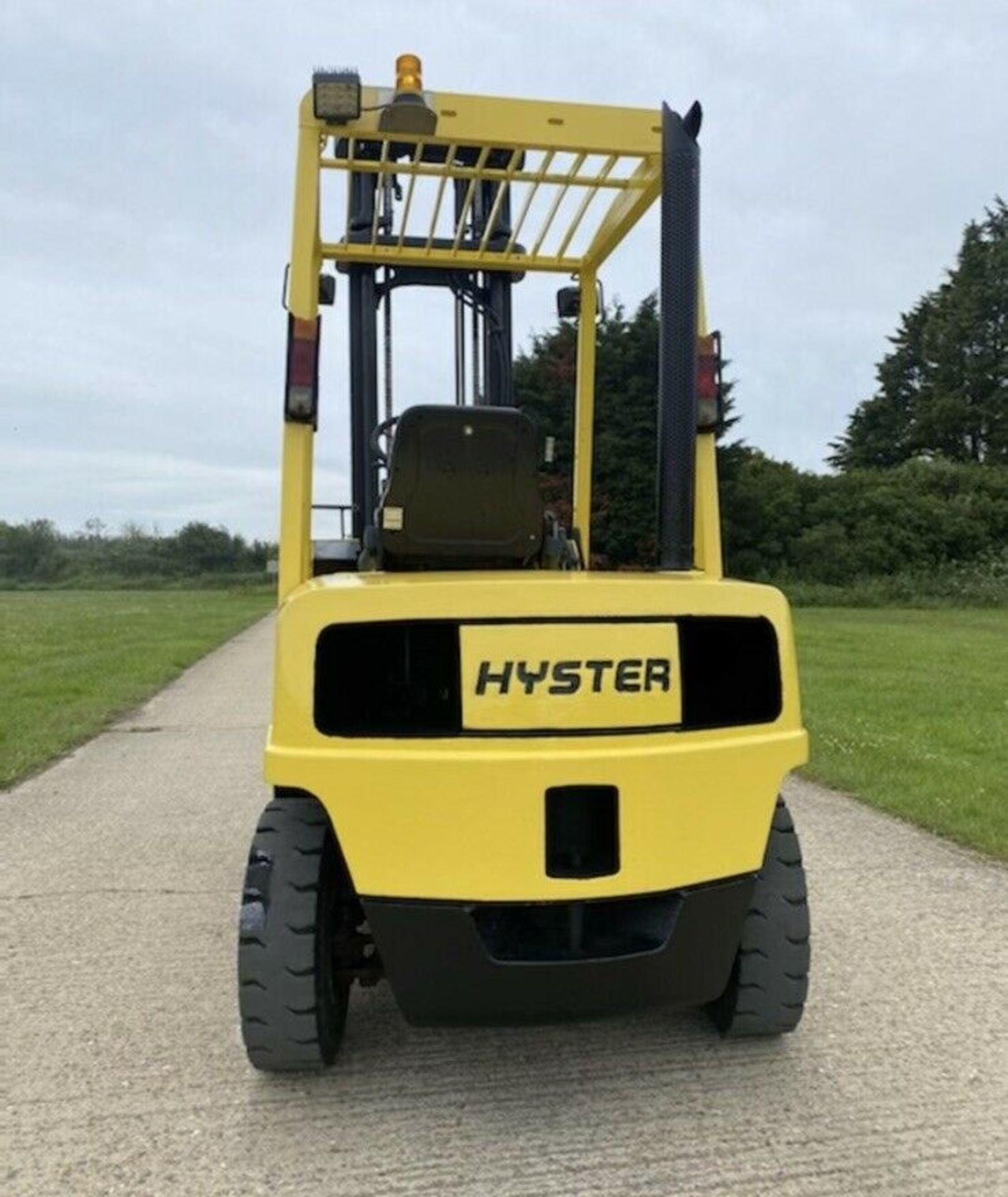 Hyster diesel Forklift 2.5 tonne lift - Image 2 of 7