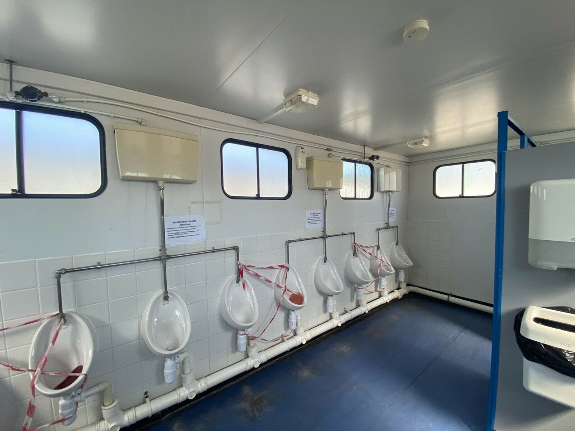 20ft Portakabin Male Toilet Block - Image 9 of 12