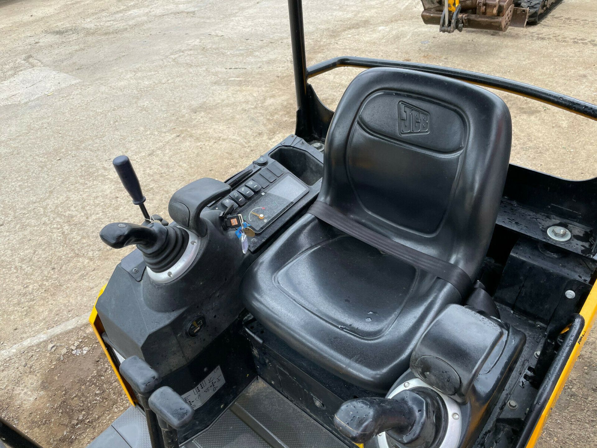 Jcb 15c-1 Mini Excavator 2018 - Image 10 of 12