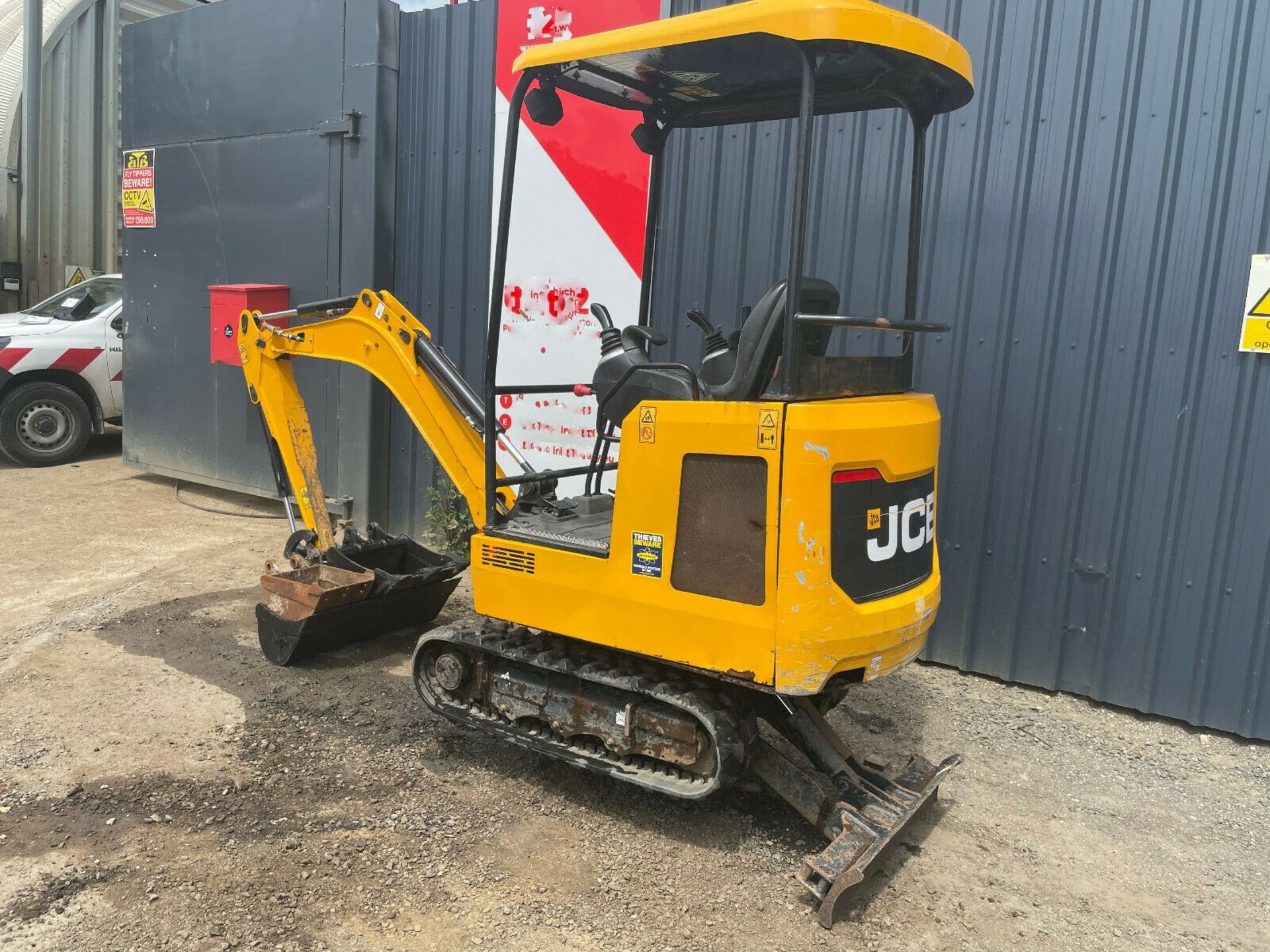 Jcb 15c-1 Mini Excavator 2018 - Image 5 of 12