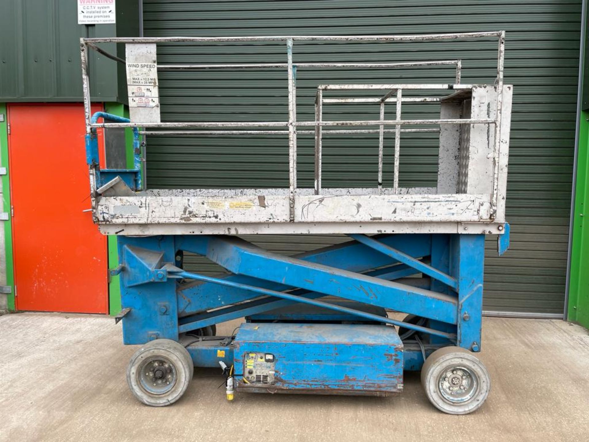 Upright SL20 Access Platform Scissor Lift - Image 8 of 10