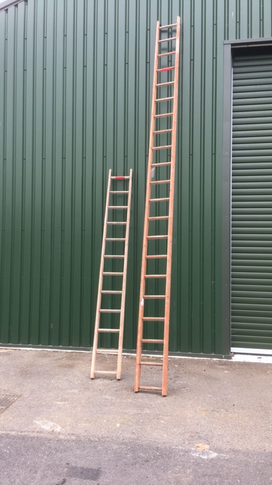 Wooden ladders (A713503) & (A1110347)