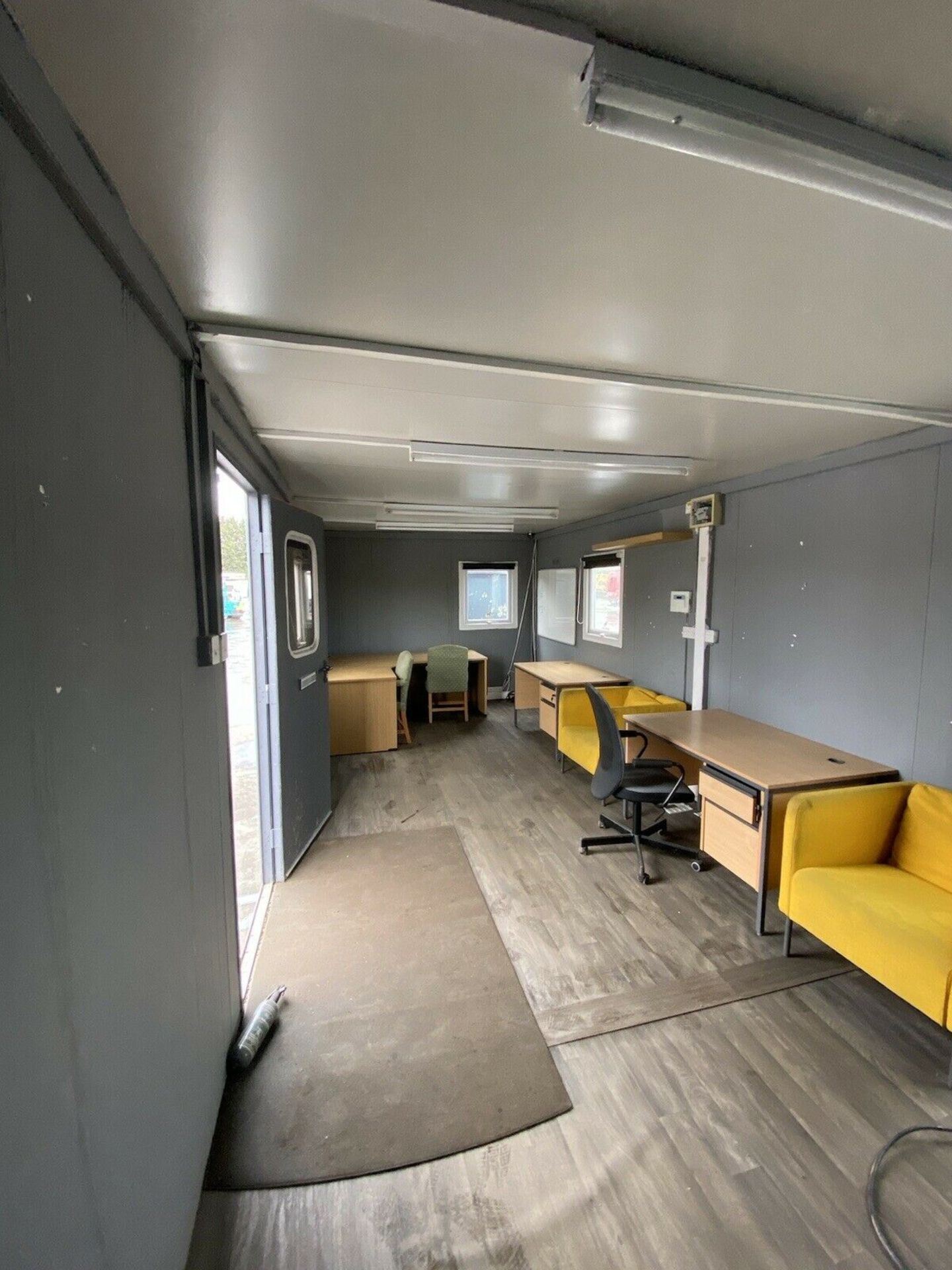 10ftX 40ft Jackleg Office - Image 11 of 12