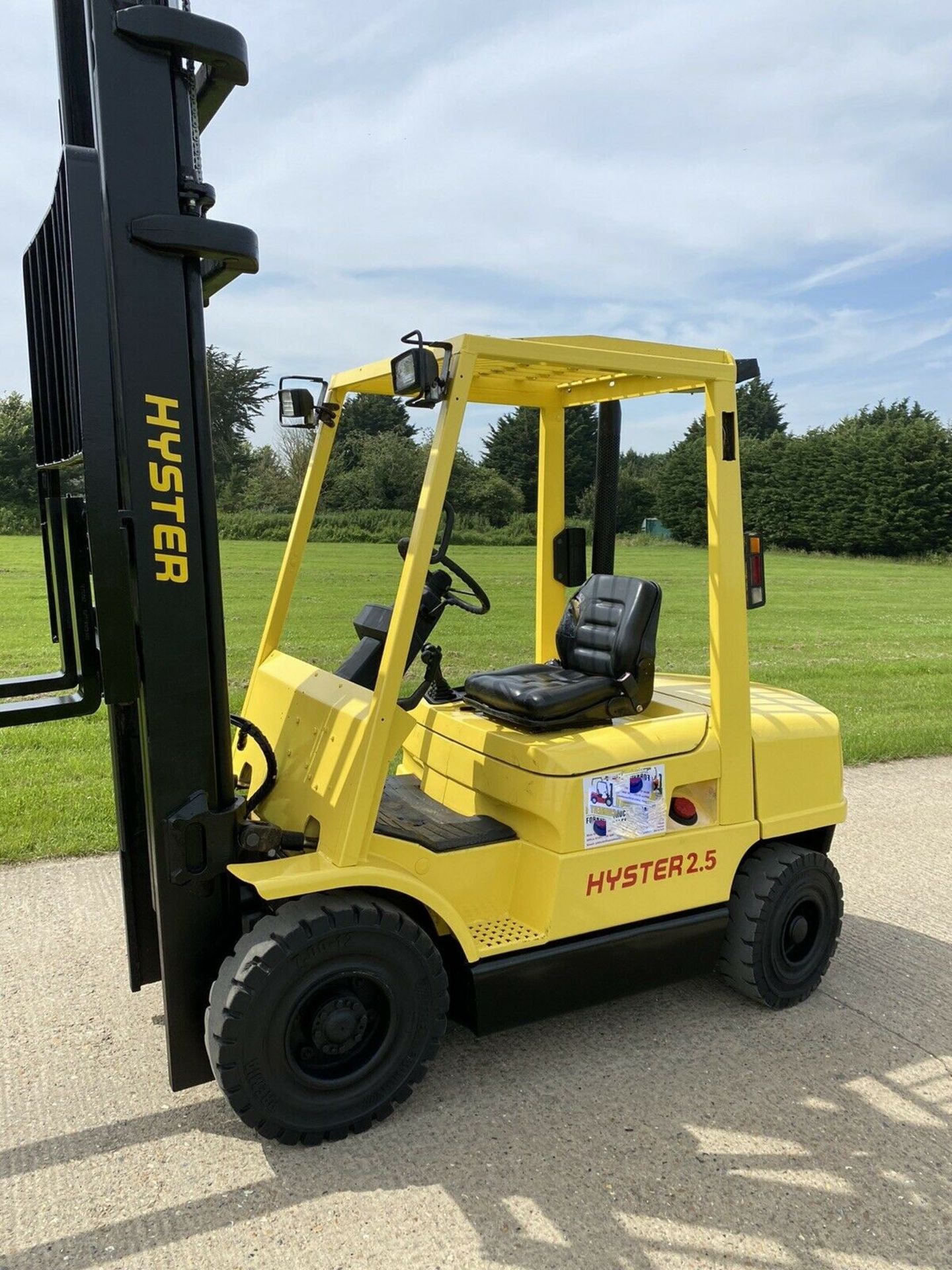 Hyster diesel Forklift 2.5 tonne lift - Image 5 of 7