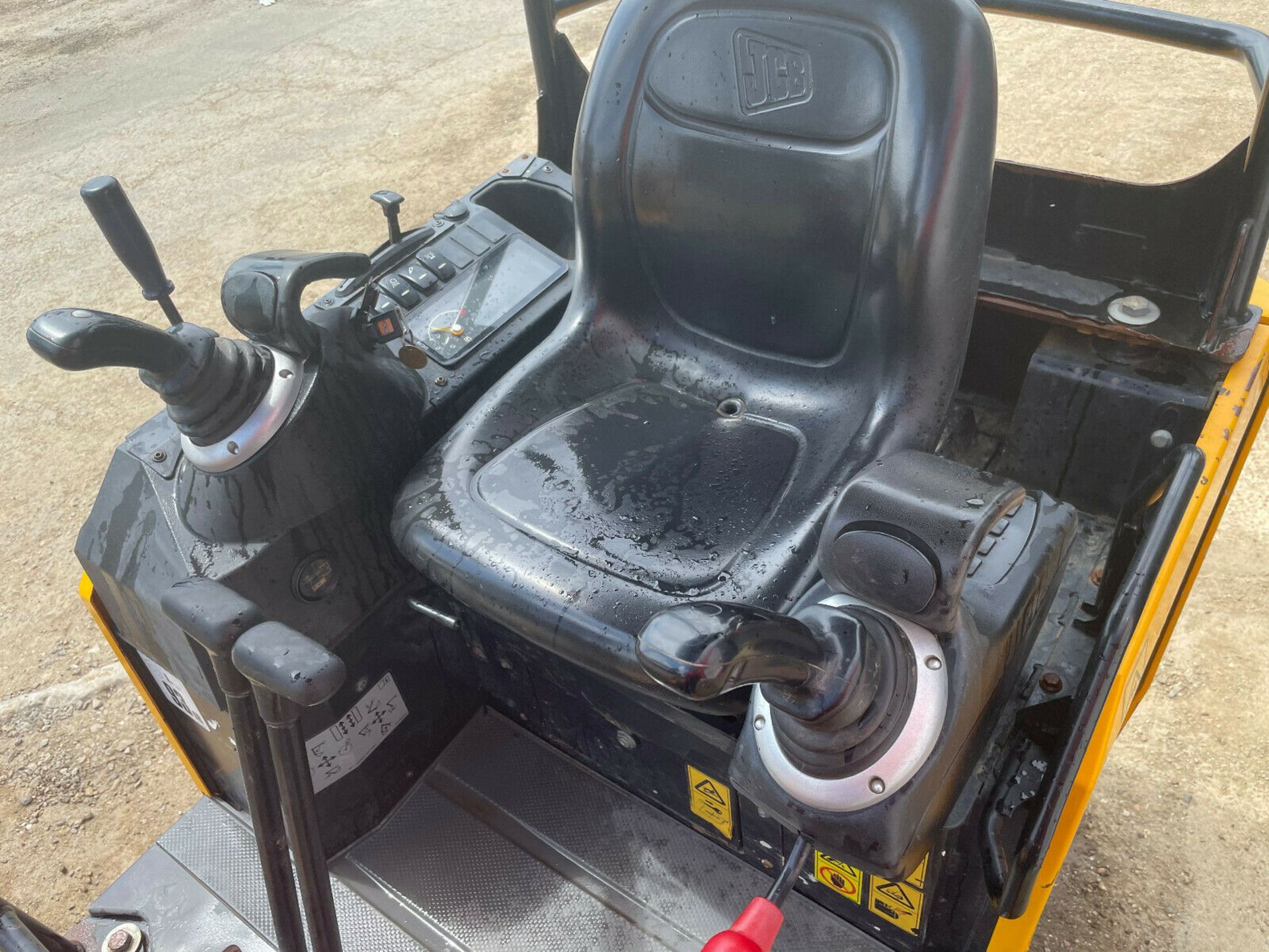 Jcb 15c-1 Mini Excavator 2018 - Image 10 of 12