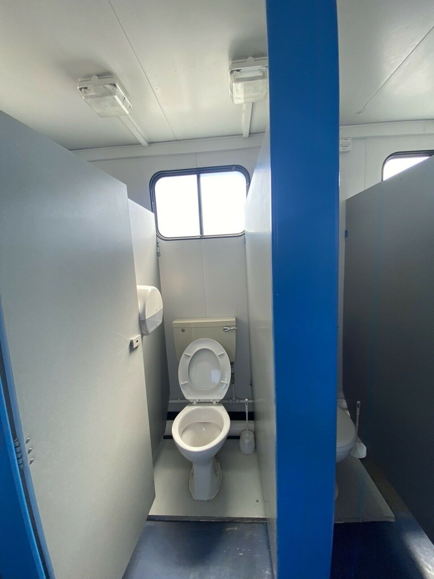 20ft Portakabin Male Toilet Block - Image 4 of 12