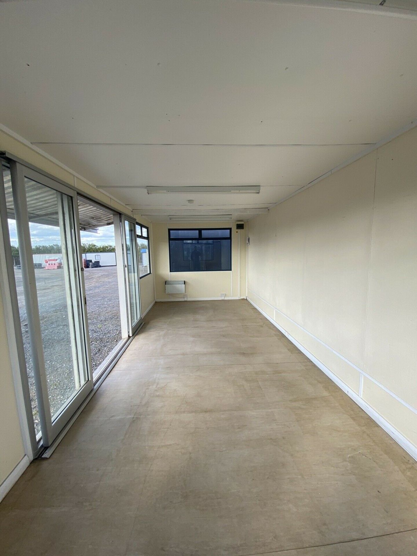 24ft Marketing Suite, Sales Centre Office - Image 7 of 12