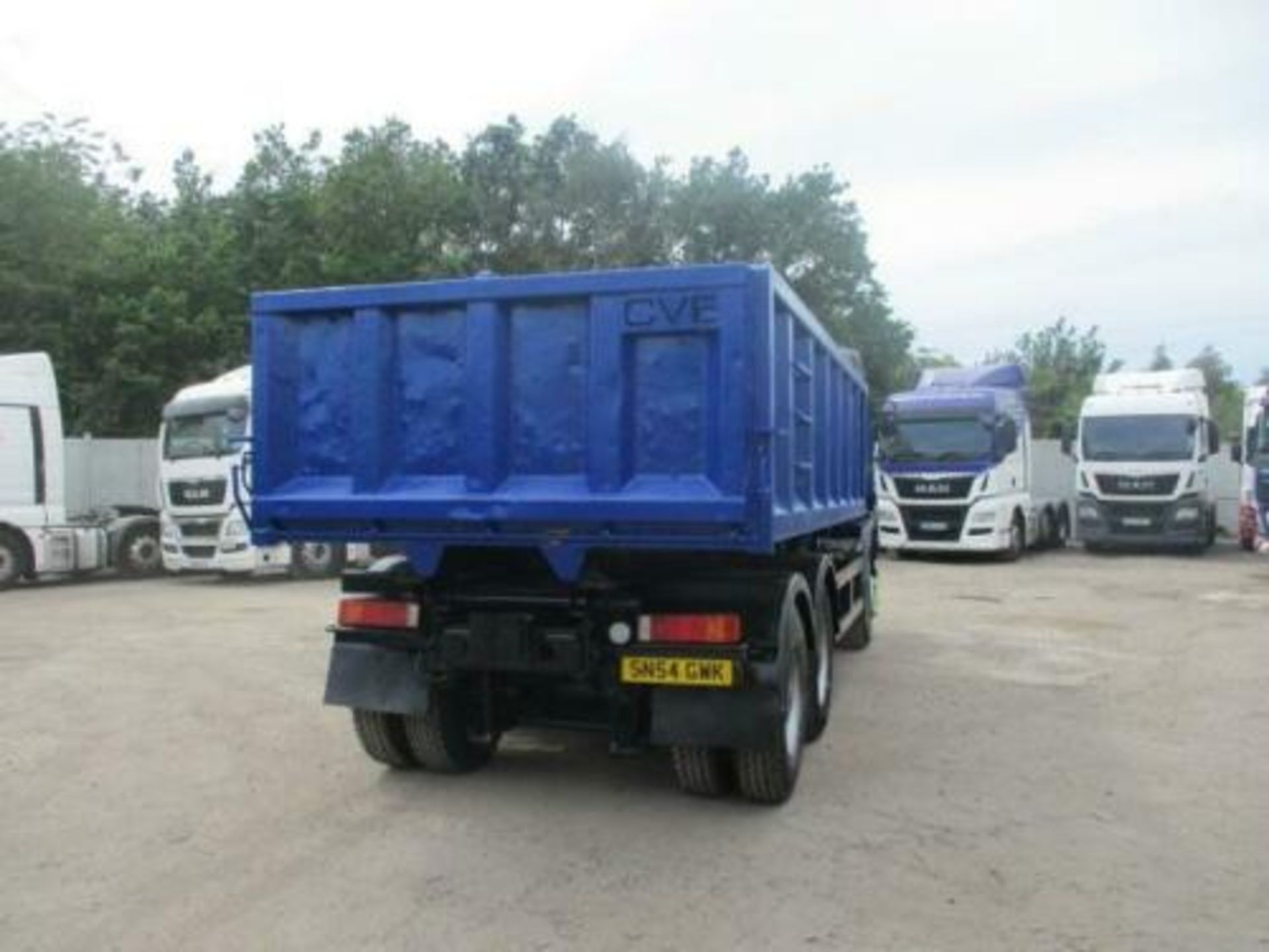 Mercedes 2633b Tipper with hub reduction 2004 - Image 5 of 12