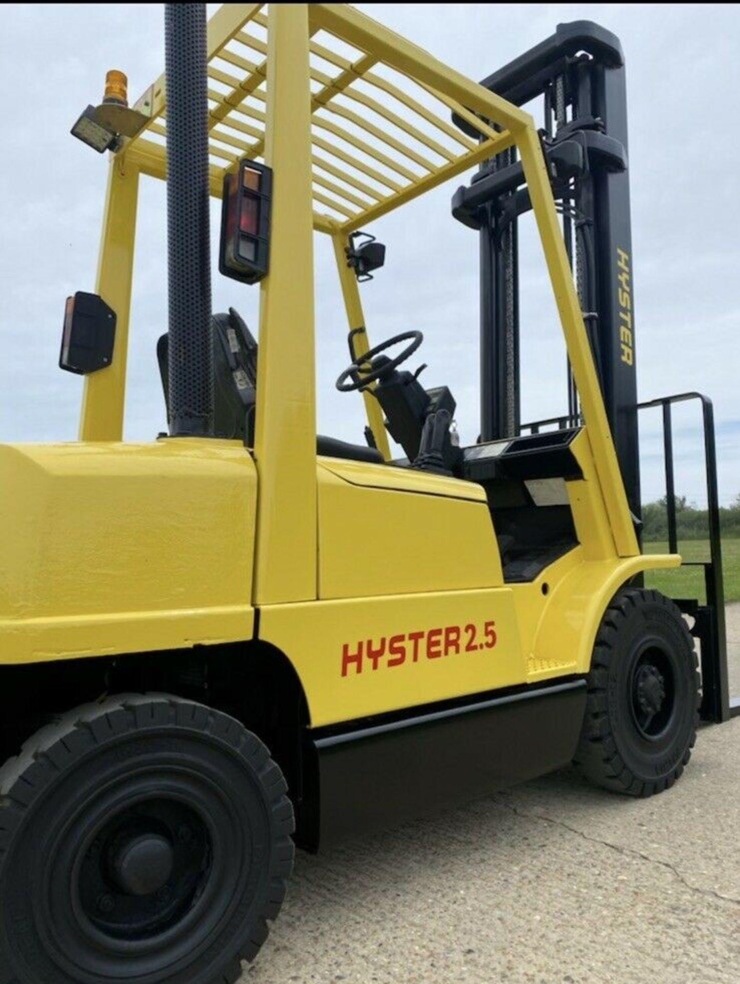 Hyster diesel Forklift 2.5 tonne lift - Image 7 of 7
