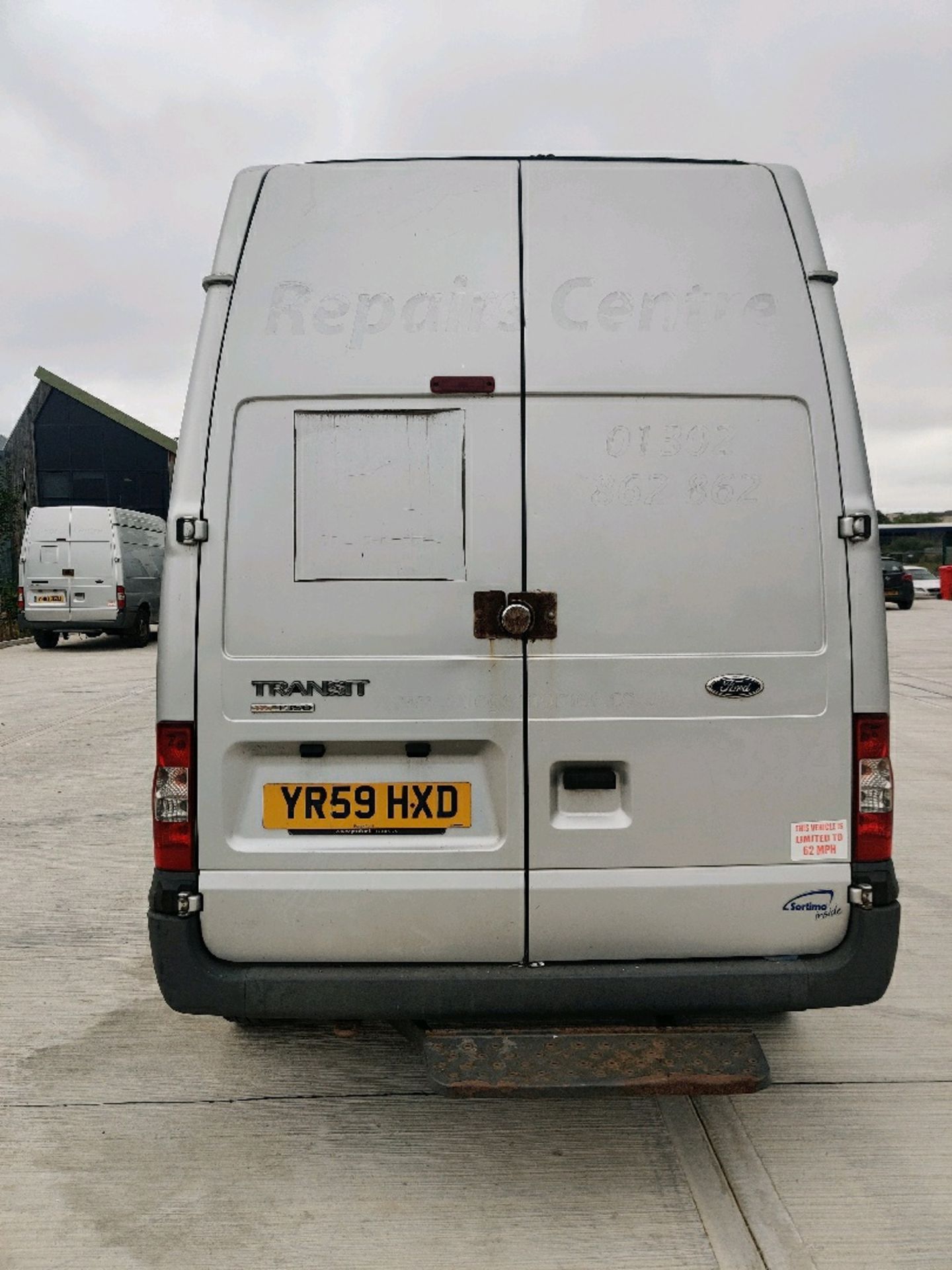 ENTRY DIRECT FROM LOCAL AUTHORITY Ford transit YR59HXD - Image 3 of 21