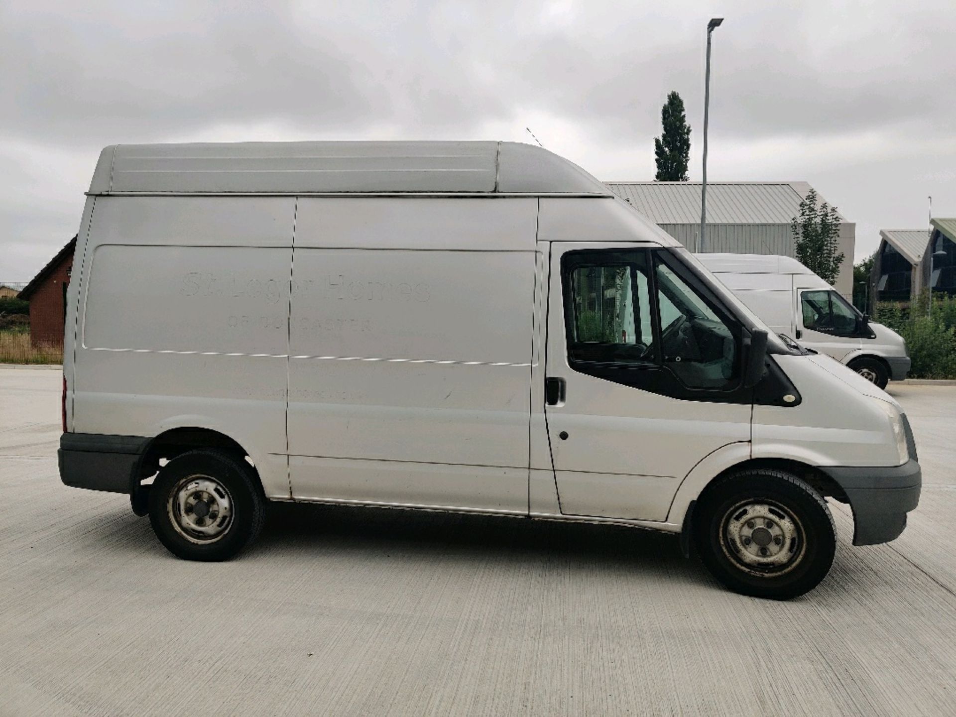 ENTRY DIRECT FROM LOCAL AUTHORITY Ford transit YK60UJD