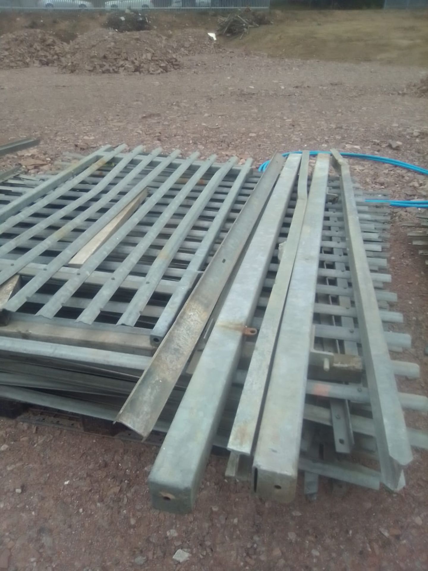 Galvanised Fence Panels x 10 - Image 15 of 15