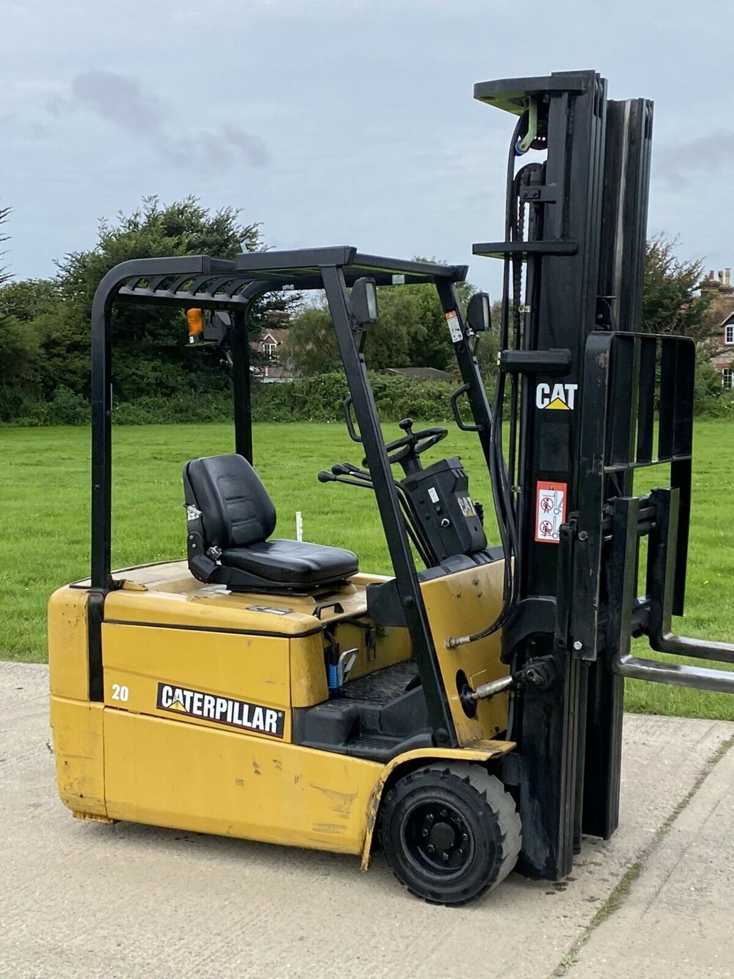 Cat forklift truck - Image 2 of 3