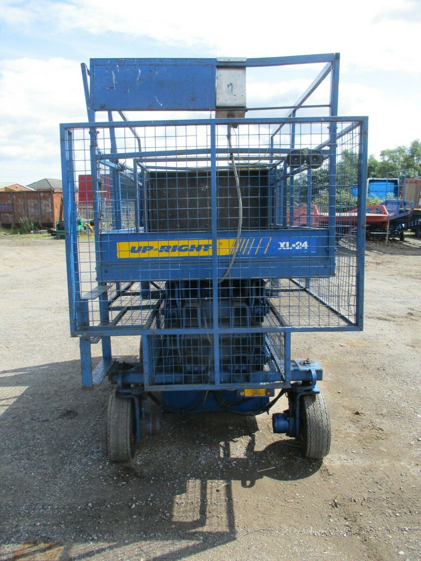 Upright XL24 Scissor Lift - Image 10 of 13