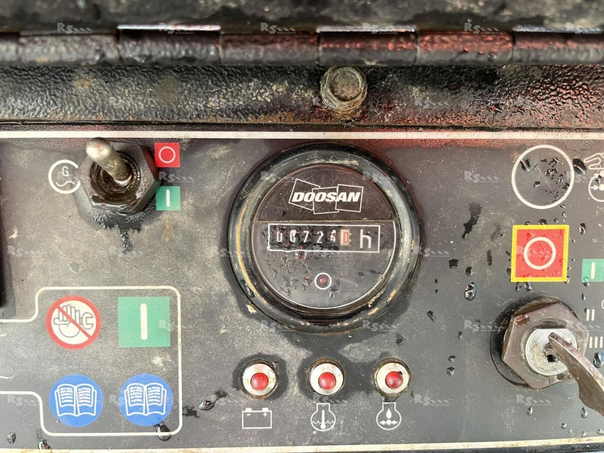 Compressor Doosan 7/31 + Generator - Image 8 of 10