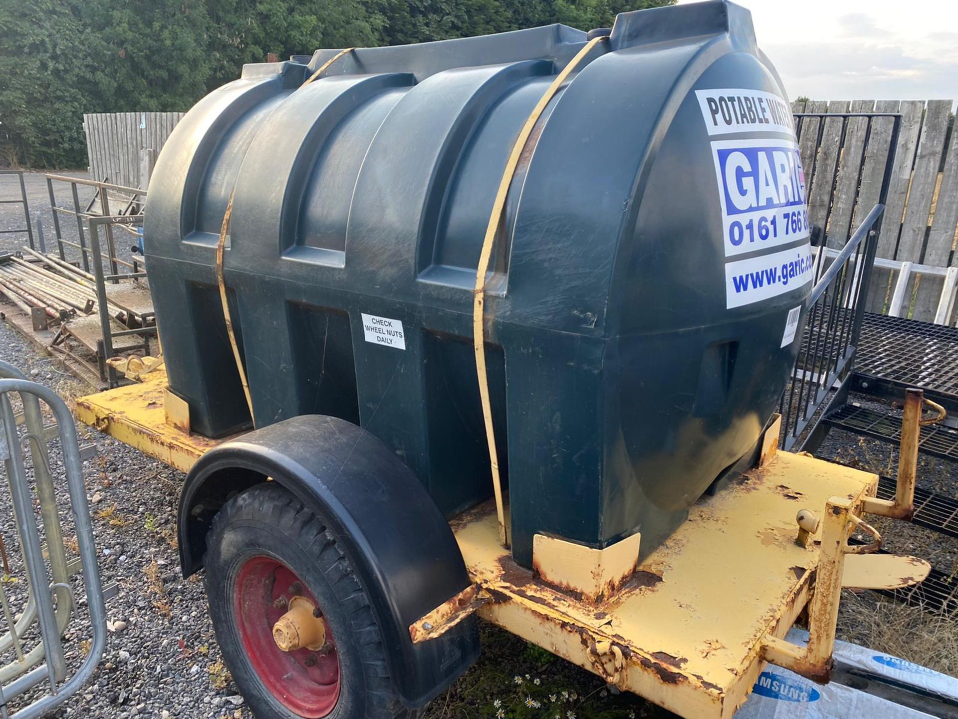 500 Gallon Towable Water Bowser