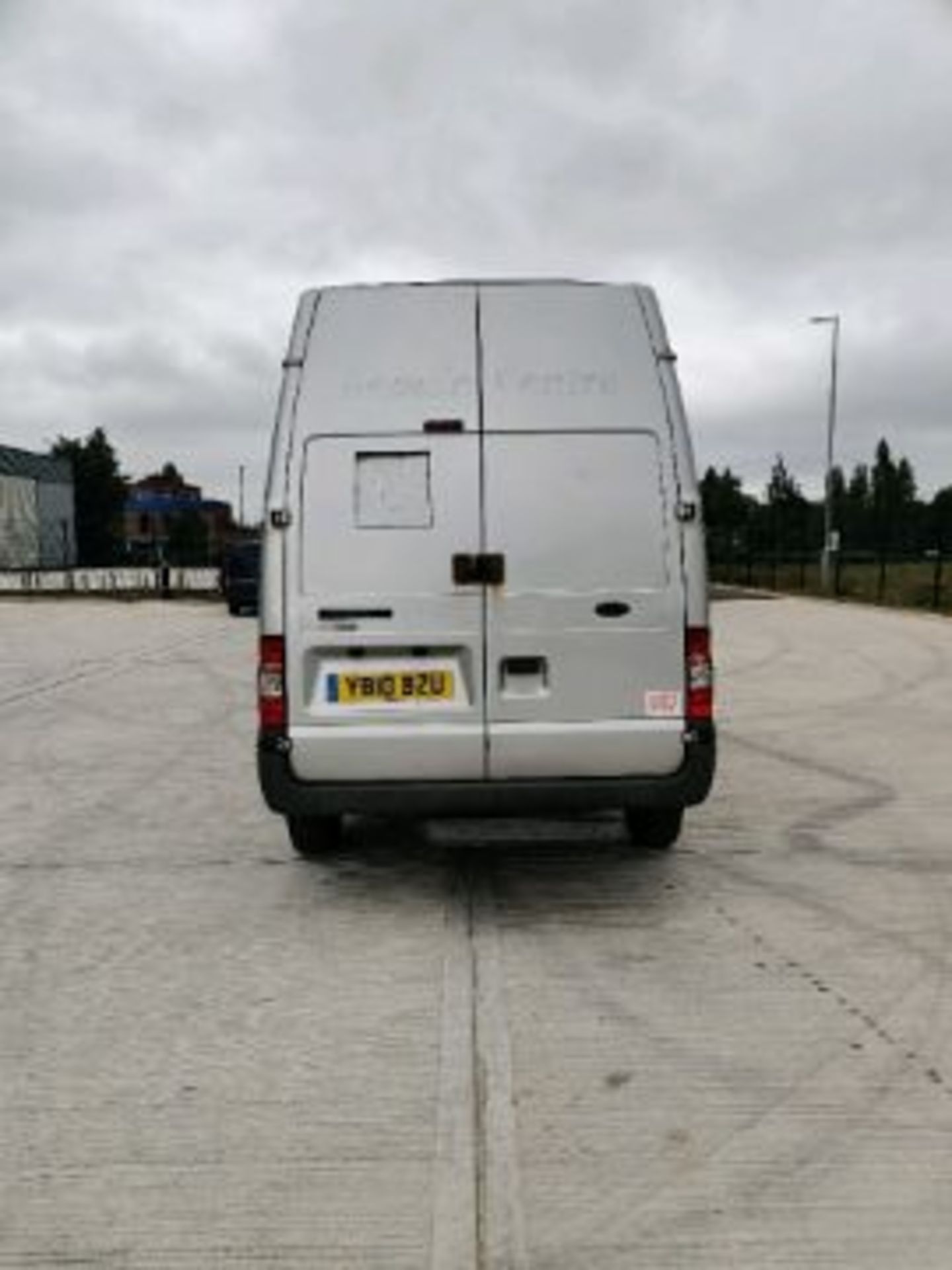 ENTRY DIRECT FROM LOCAL AUTHORITY Ford Transit 115 T350M RWD panel van Reg: YB10BZU - Image 4 of 20