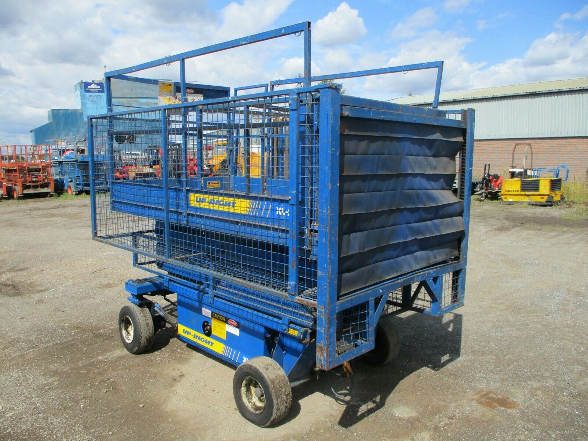 Upright XL24 Scissor Lift - Image 6 of 13