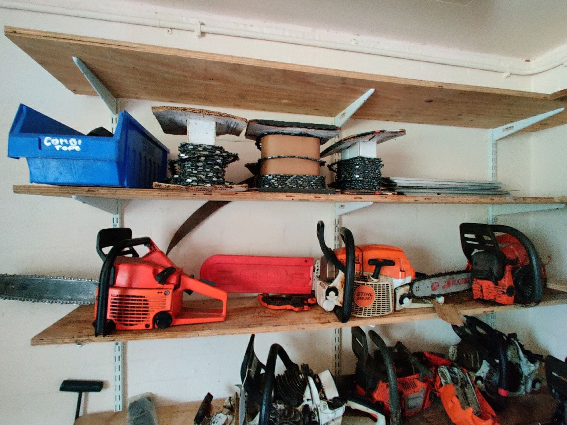 Selection of chain saws - Image 7 of 11