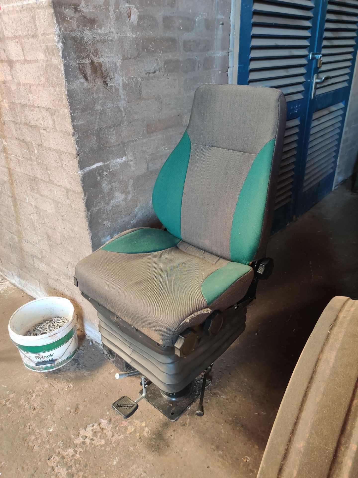 Hydraulic Chair