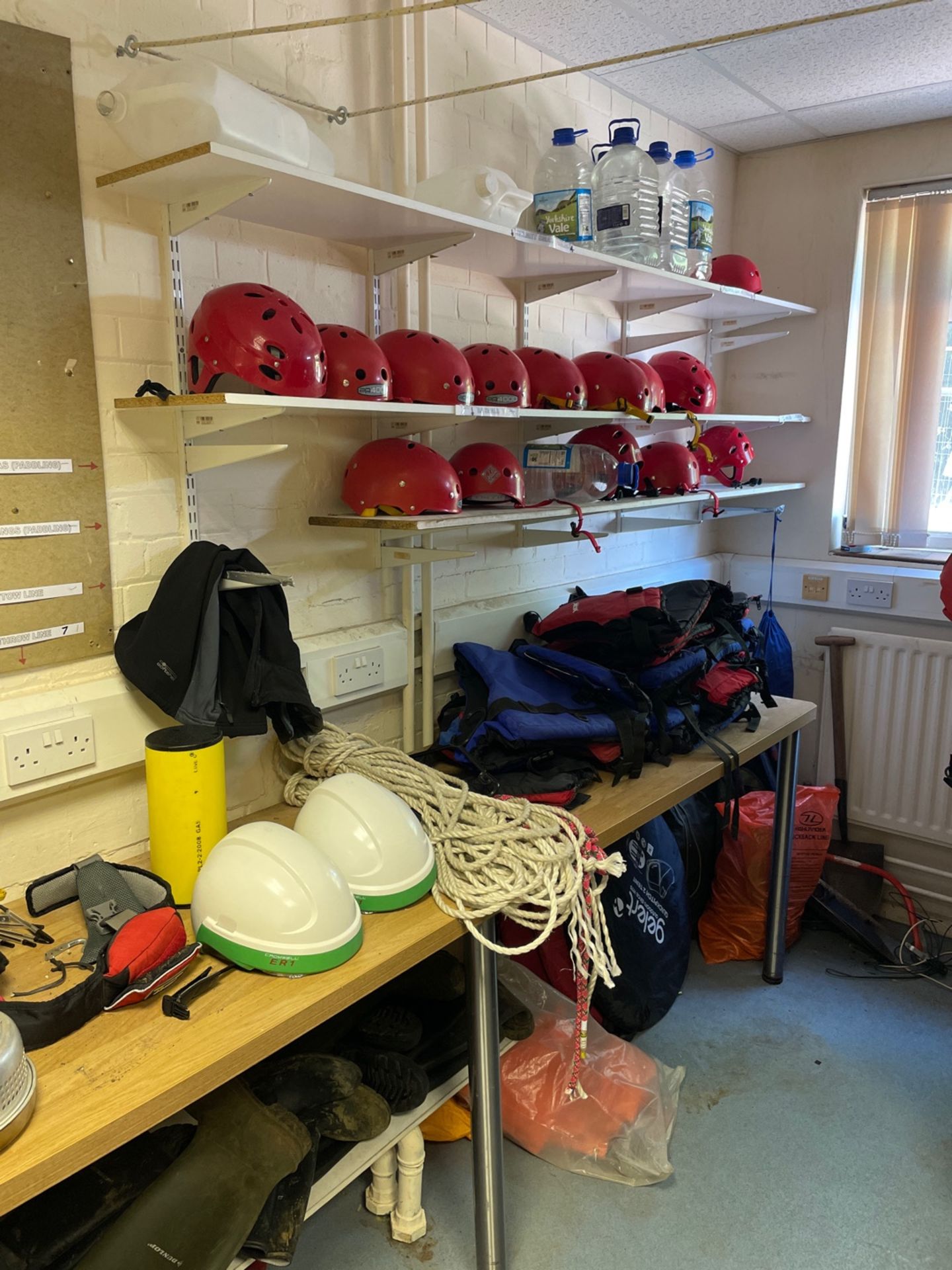Contents Of Outdoor Pursuits Room - Image 4 of 10