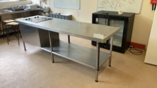 Preparation Table With Hotplate