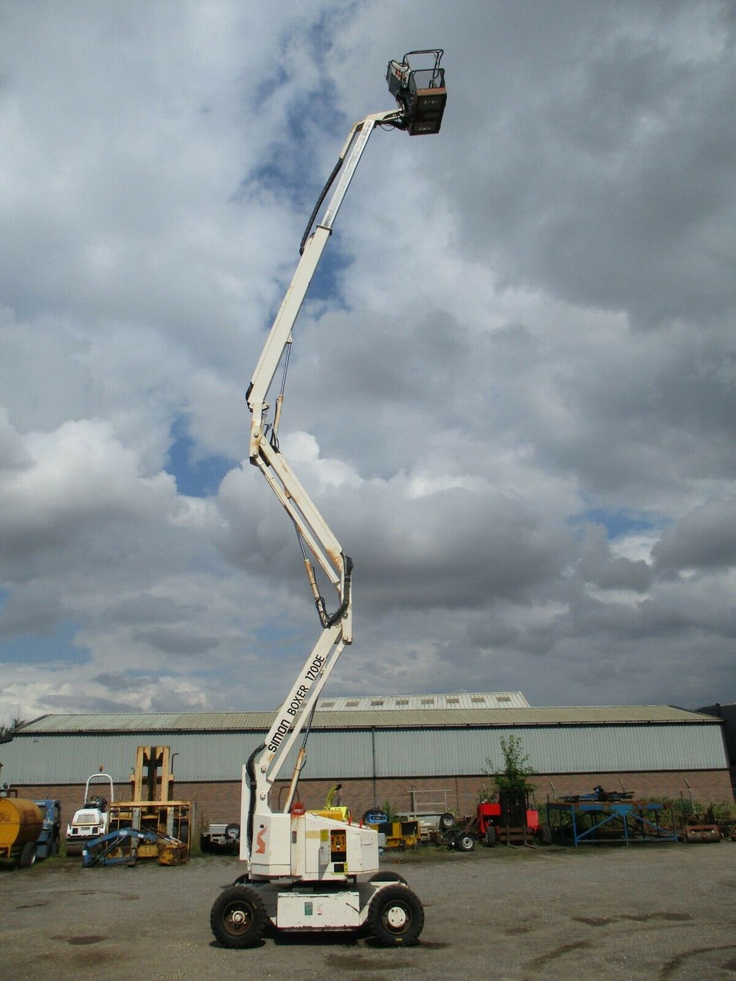 Simon Boxer 170 Scissor Lift Access Platform cherry picker - Image 7 of 12